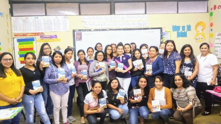 CAPACITACIÓN SISCODE A ESTUDIANTES DE TRABAJO SOCIAL UMG, ANTIGUA GUATEMALA