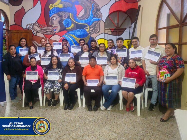 Capacitación titulados Ley de Consejos de Desarrollo Urbano y Rural, con énfasis en Participación Ciudadana.