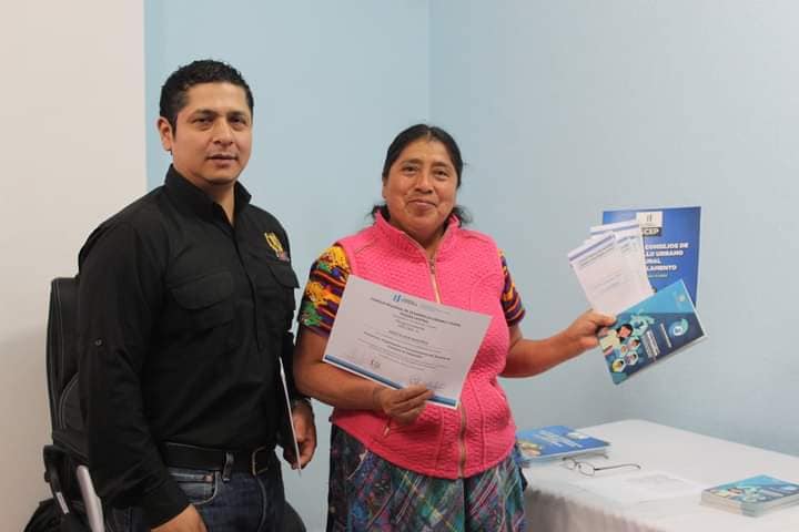 Entrega de Ejemplares Popularizados de la Ley de Consejos de Desarrollo Urbano y Rural