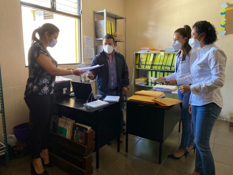 Entrega de Oficios en Municipios de Chimaltenango