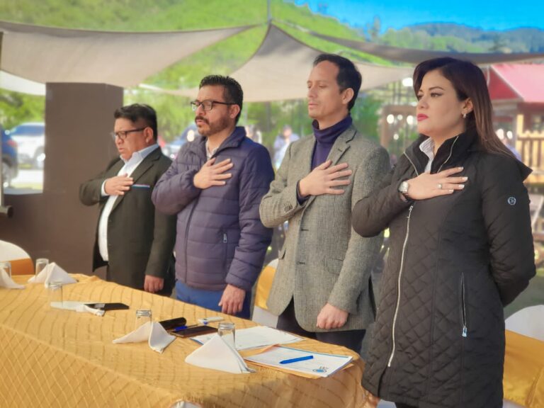 Reunión Ordinaria del Consejo Departamental de Desarrollo -CODEDE- Chimaltenango.