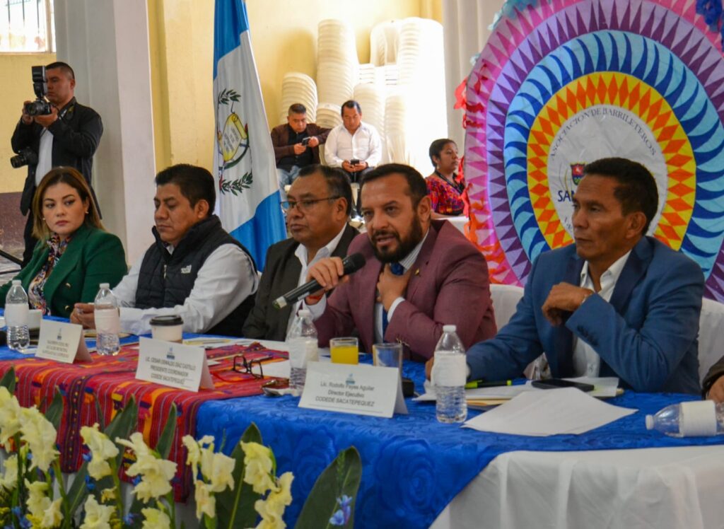 Reunión Ordinaria del Consejo Departamental de Desarrollo -CODEDE- Sacatepéquez.