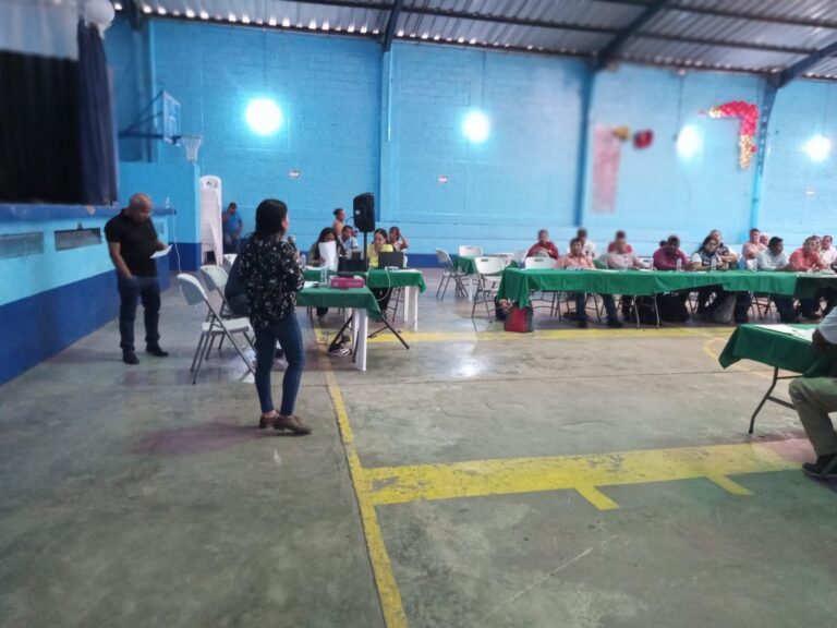 Reunión de Consejo Municipal de Desarrollo -COMUDE-