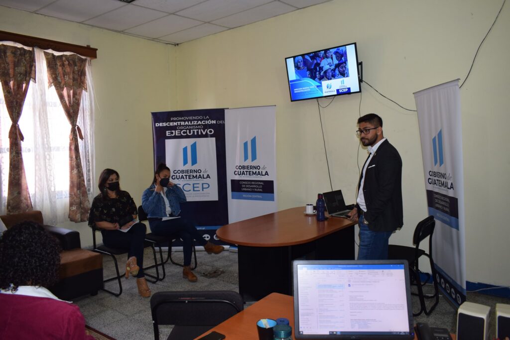 Reunión de Trabajo relacionado al Tema de Descentralización y Fortalecimiento del Sistema de Consejos de Desarrollo