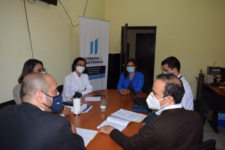 visita de asesores de la Dirección del Sistema de Consejos de Desarrollo de SCEP